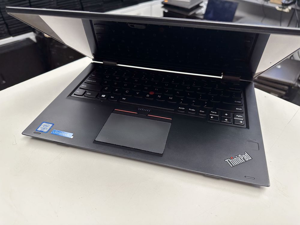 Dwa w jednym Wydajny Laptop i Tablet Lenovo ThinkPad YOGA i5 SSD