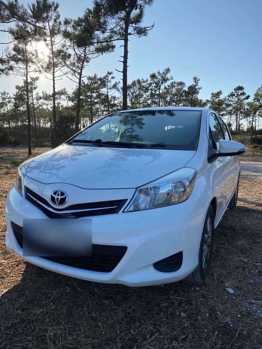 Toyota Yaris 1.4 D-4D 2013 — foto 2