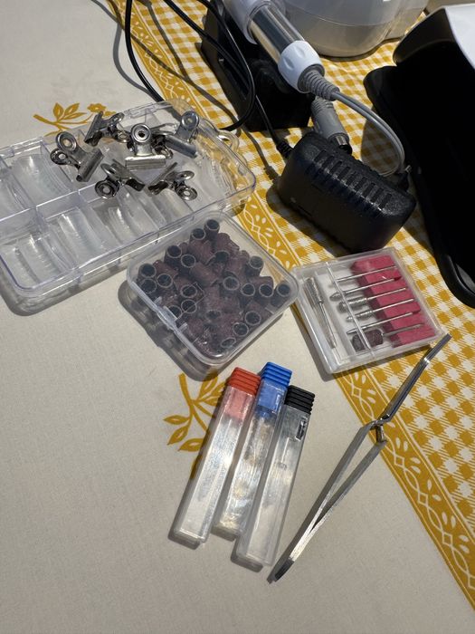 Acessórios para fazer unhas