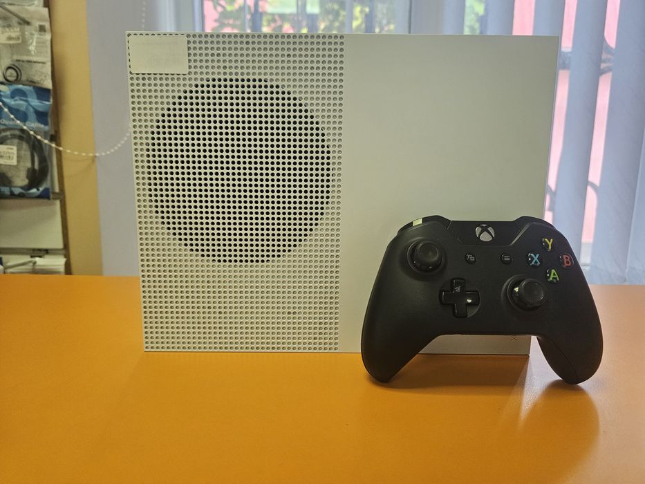 Ігрова консоль Xbox S (Digital Edition)