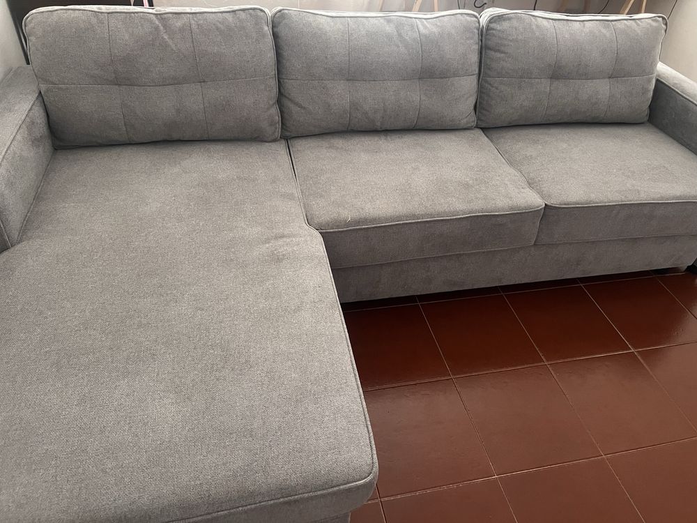 Sofa com chaise longue