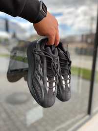 Кросівки Adidas Yeezy Boost 700 V3 Alvah (42)