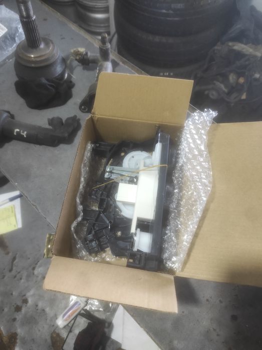 стекла.кпп.печка vw passat b3.b4.фаркоп..