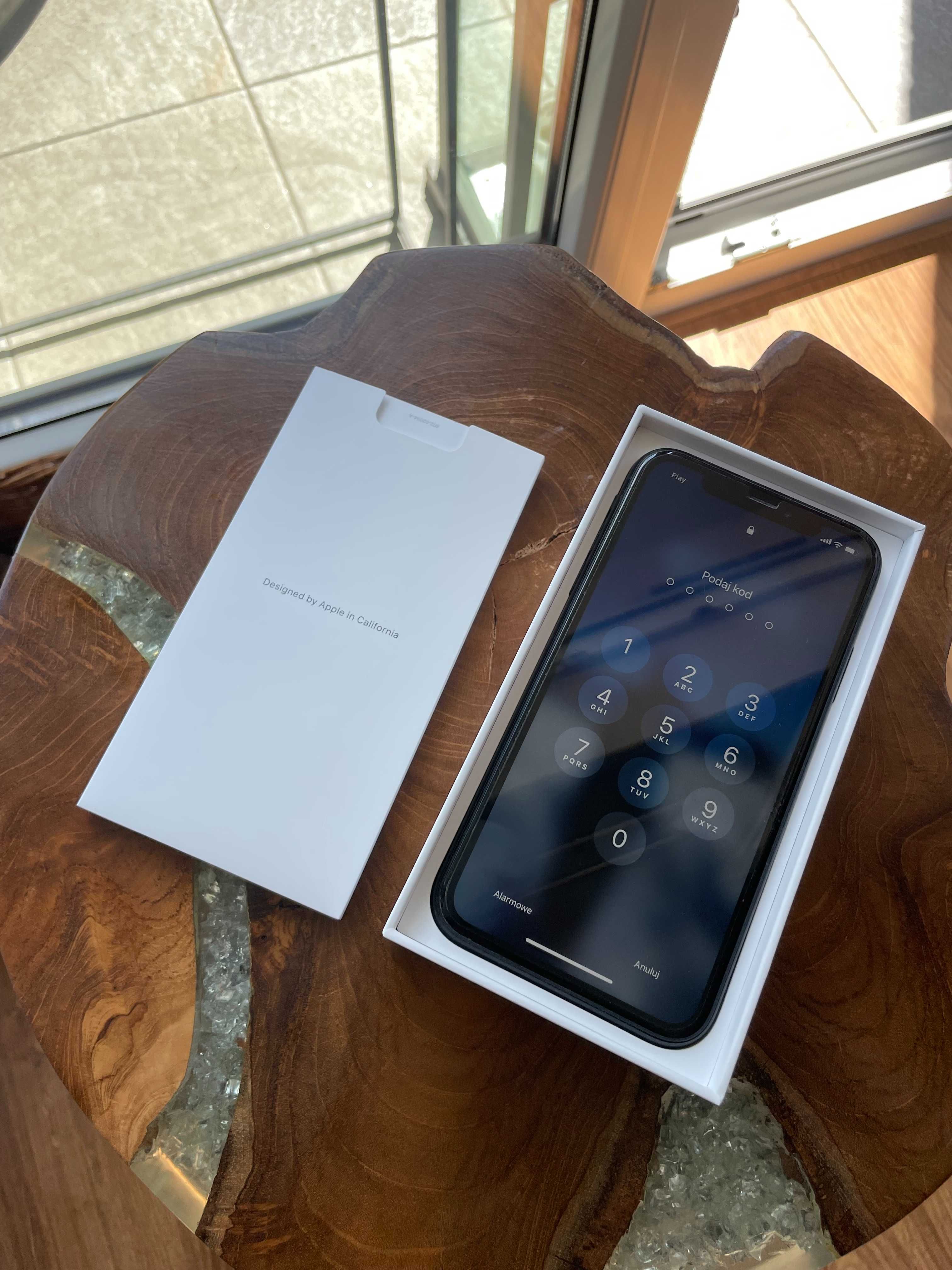 Sprzedam iPhone XR 64 GB BLACK - niezawodny smartfon w super cenie!