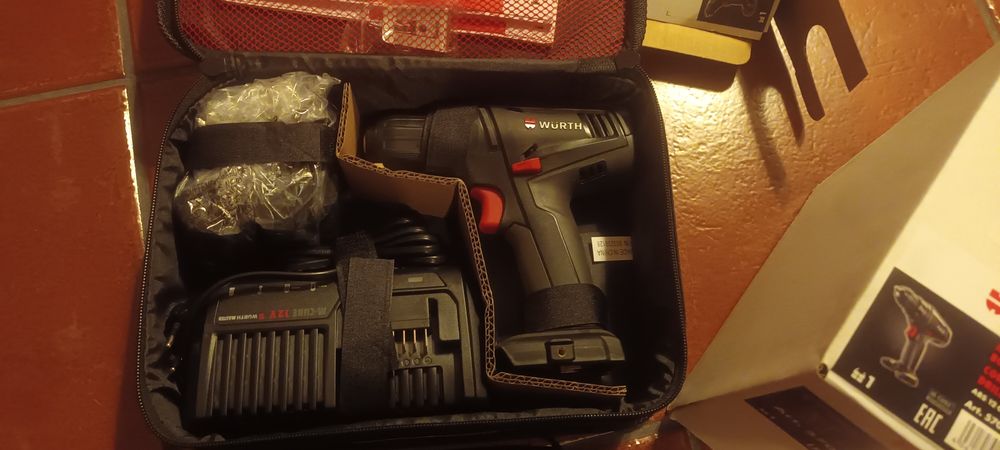 Conjunto Berbequim a bateria ABS 12 Compact M-Cube Wurth