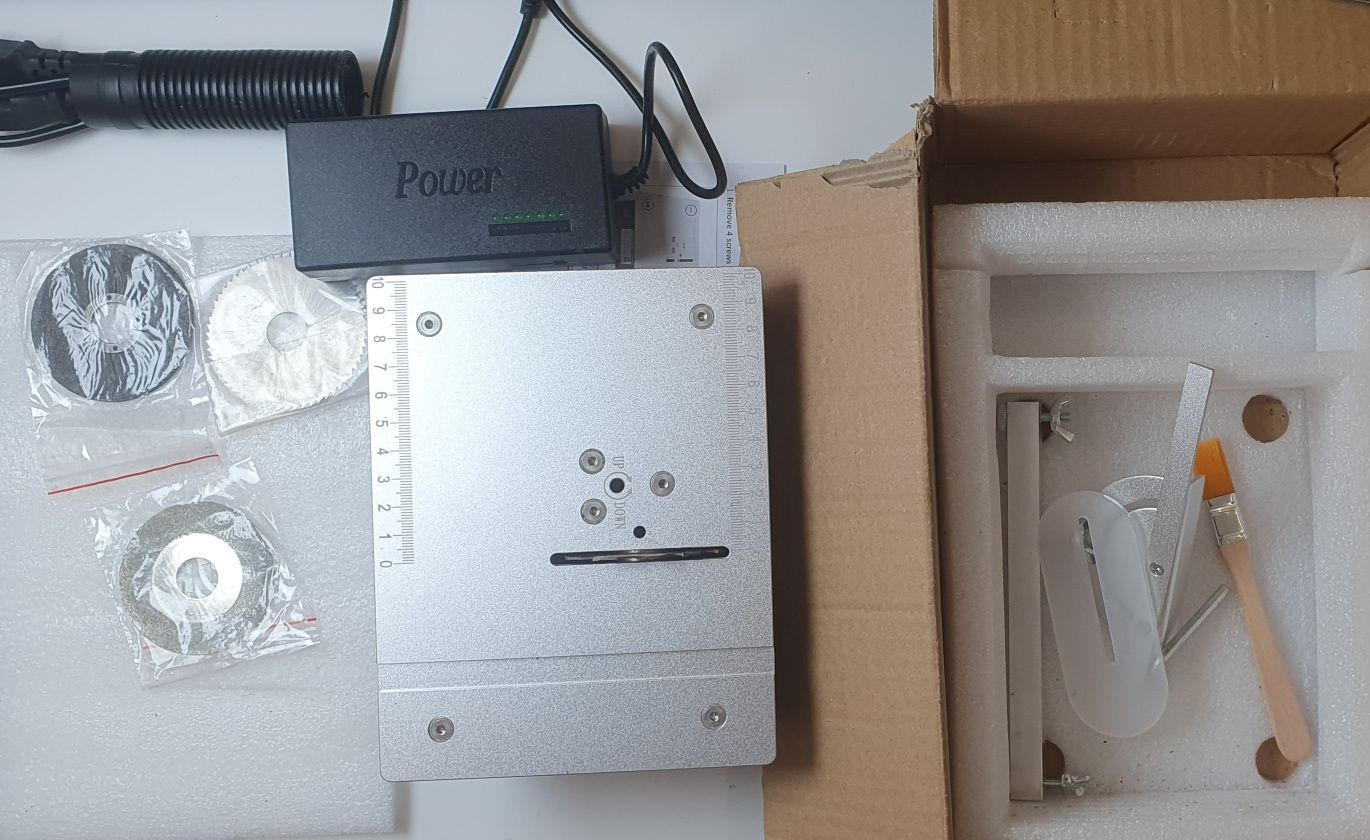 Mini piła tarczowa stołowa modelarstwo 4x tarcze zasilacz