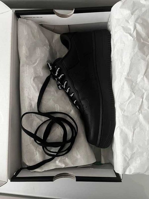 Buty meskie Mokasyny Nike Air Force 1 Low Supreme Black R.38.5