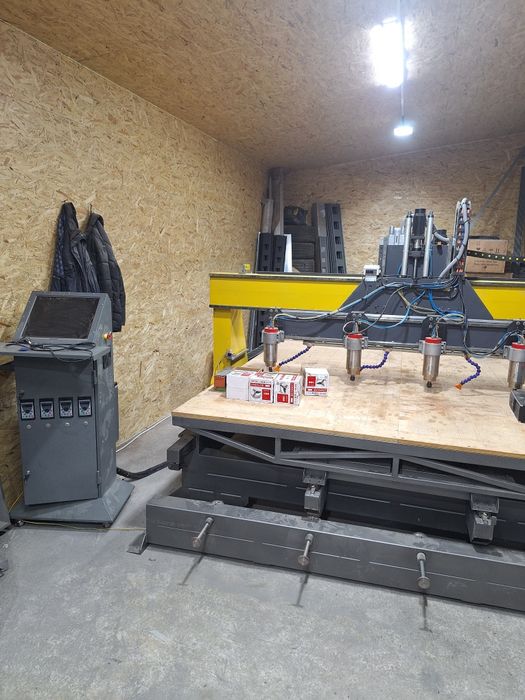 ЧПУ станок фрезер! Універсальний,  4шпінделя 4 поворотки. В НАЯВНОСТІ!