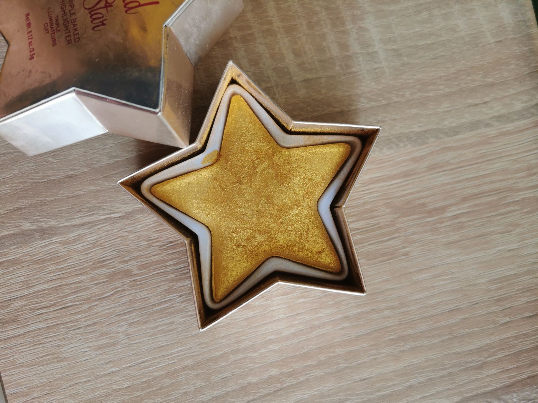 Złote rozświetlacz, Gold highlighter, I love Revolution