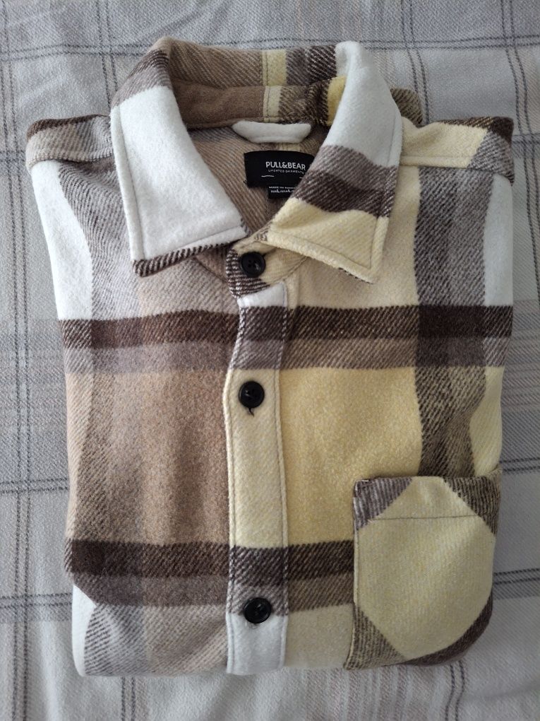 Camisa Pull & Bear tamanho L/nr 40 tecido grosso quente