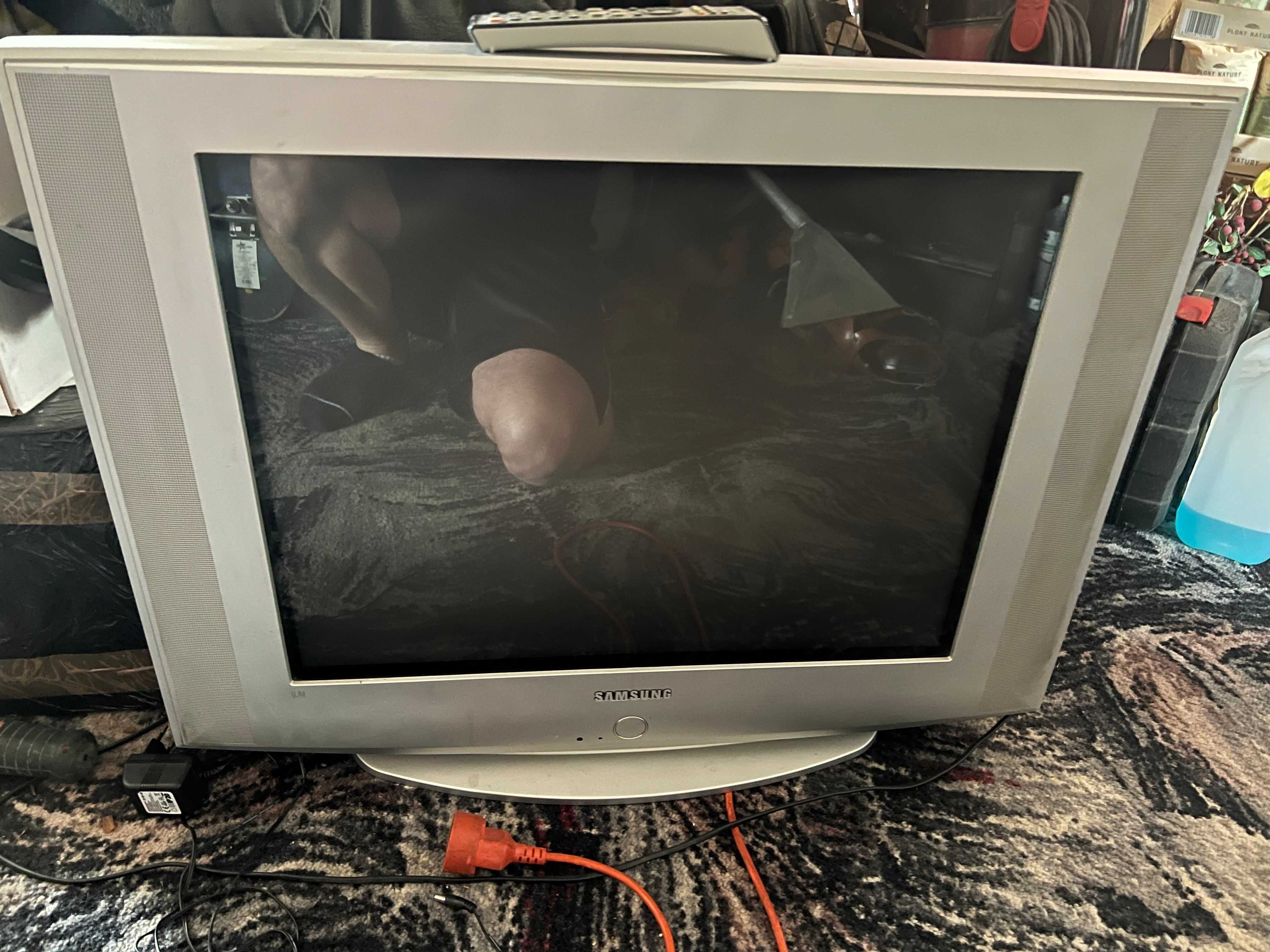 Telewizor SAMSUNG 28 cali