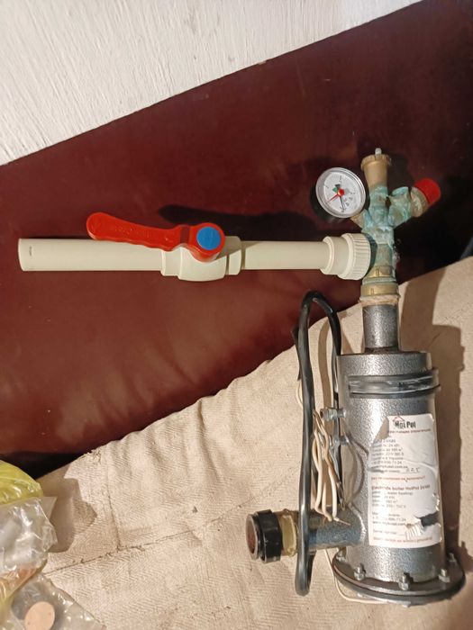 насос електричний для опалення трикіловатний