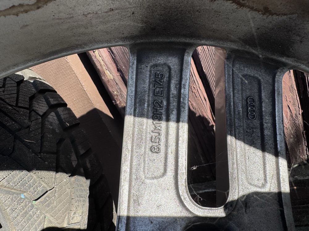 Koła Audi A6 C7 A7 255/40/19 100V Uniroyal Winter Expert 9mm jak nowe