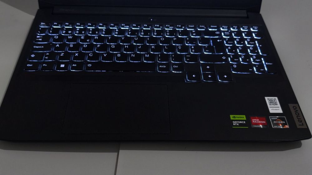 Portátil Lenovo IdeaPad Gaming 3