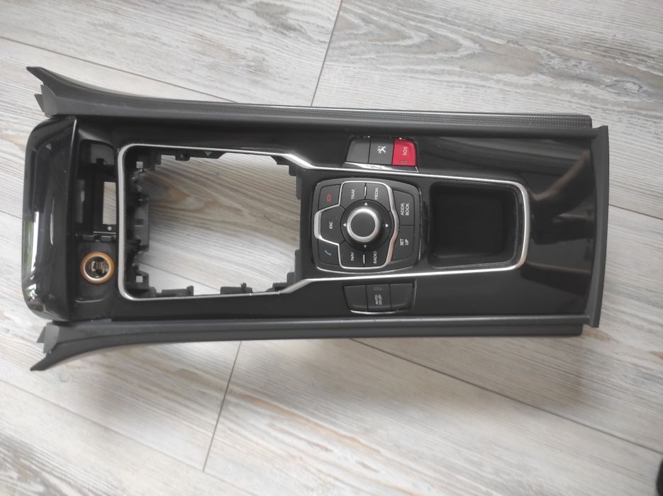Tunel peugeot 508 sw