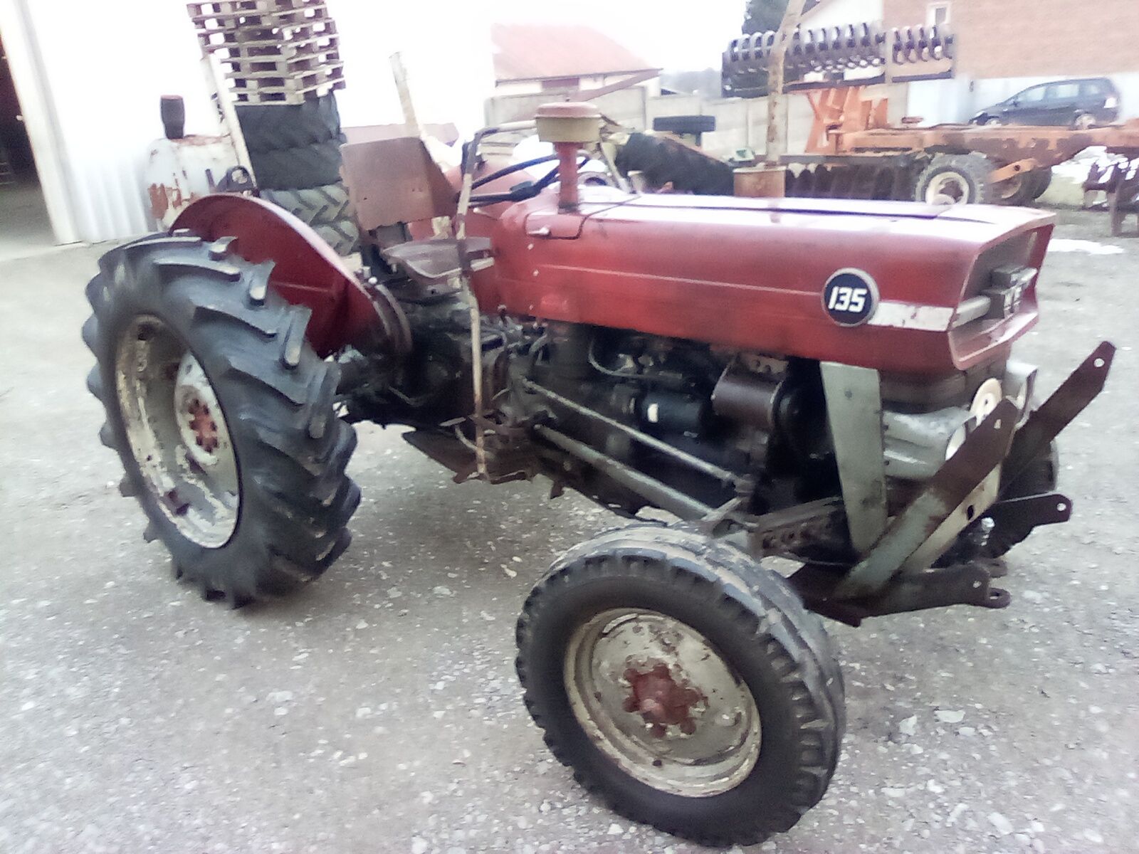 Sprzedam traktor MF 135