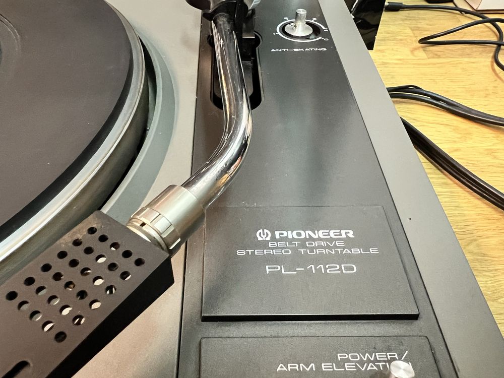 Gramofon Pioneer PL -112d