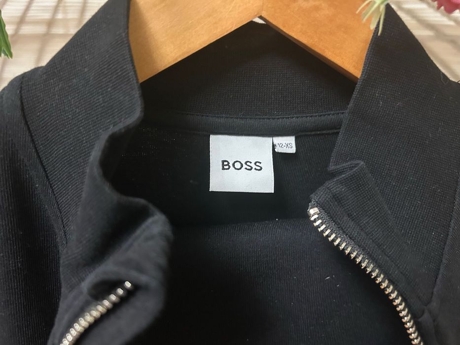 Conjunto calças e casaco da Boss para rapaz