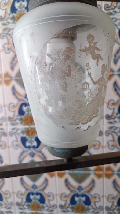 Lustre antigo de 1 lâmpada