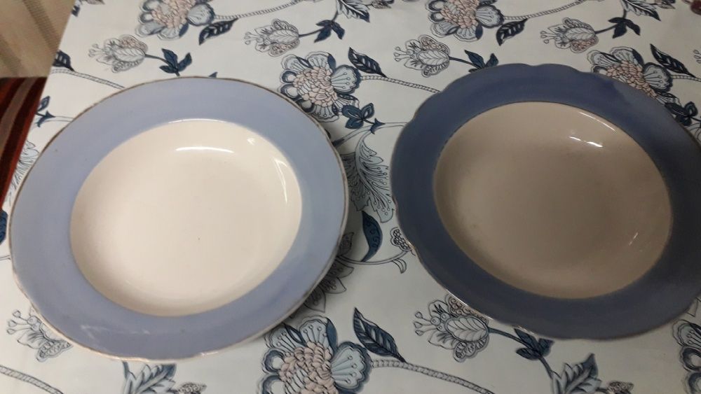 Тарелки большие тарілки