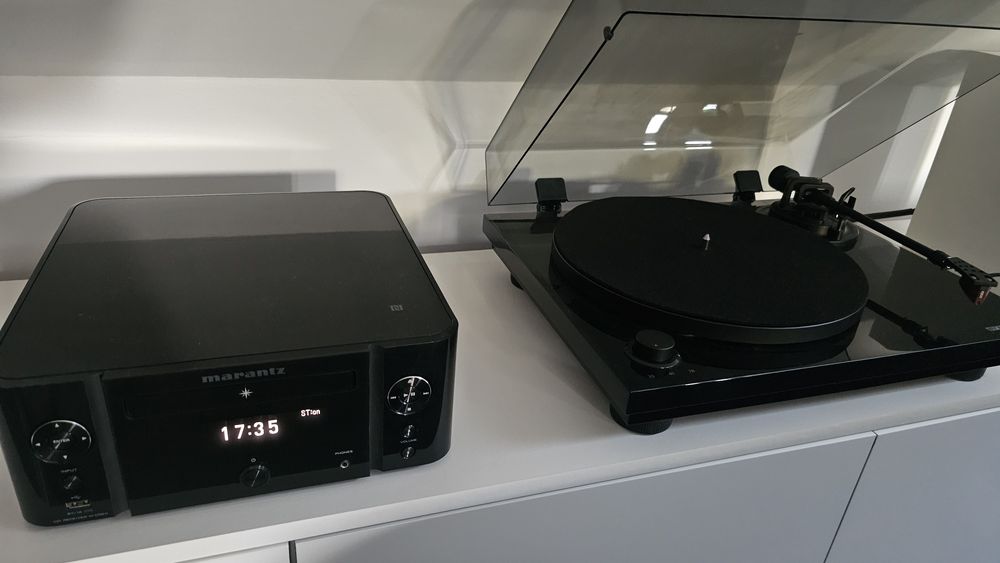 Marantz mcr 611, bowers wilkins 686 ,reloop turn 3 mk2 sub yamaha