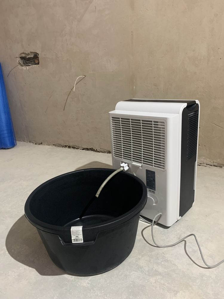 Осушувач повітря Midea MDDP-50DEN7-QA3
