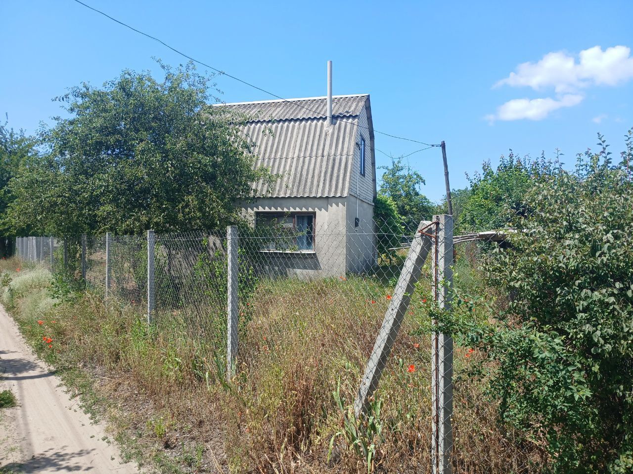 Продам до в радисном в сообществе лесная поляна срочно.торг уместен