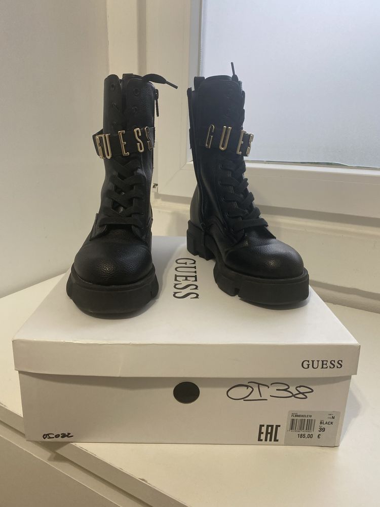 Bota GUESS Preta ( nova coleçao )