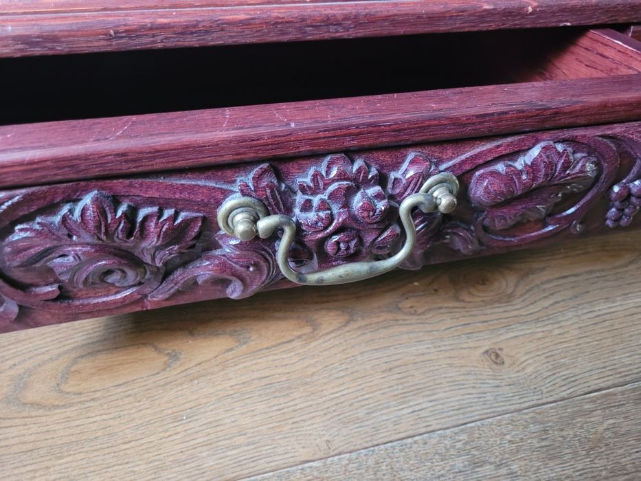 Komoda dębowa rzeźbiona