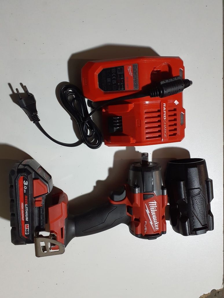 MILWAUKEE M18  klucz m18