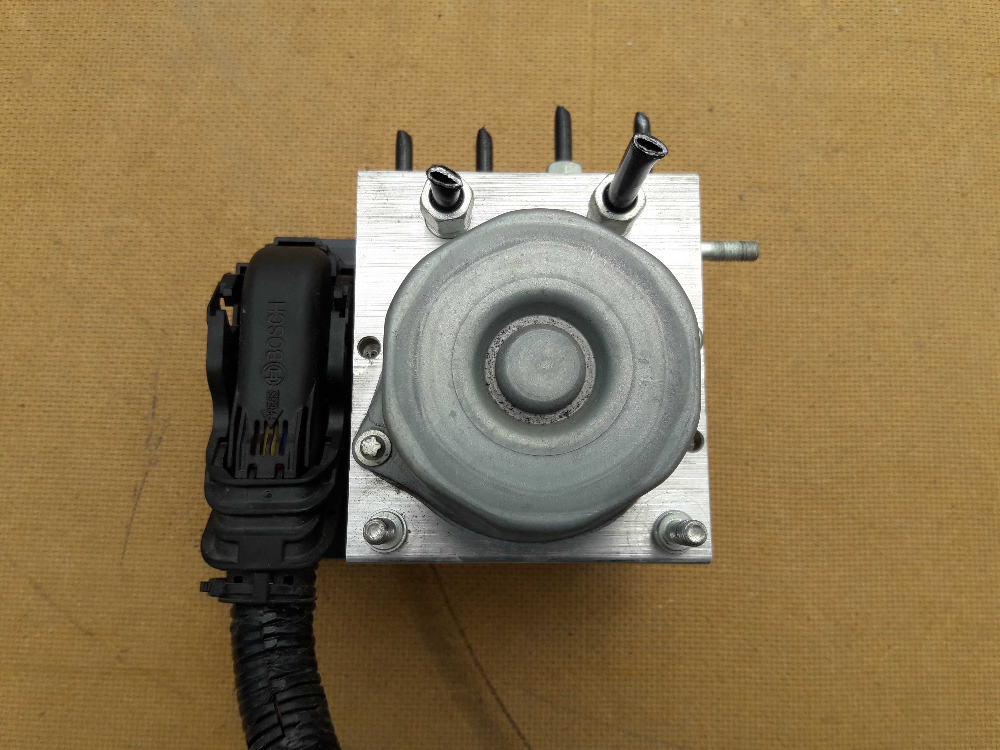 Pompa Hamulcowa ABS Nissan X-Trail T32 2014-