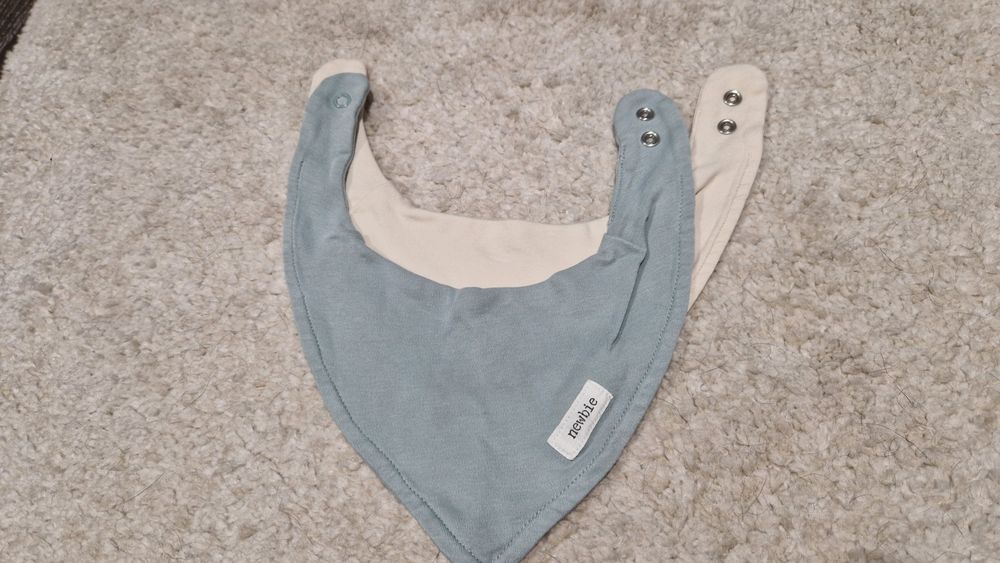 3-pack śliniaki Newbie KappAhl