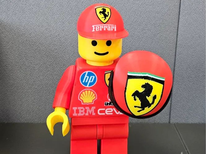 Figura Ferrari F1 Brick Man (20cm)