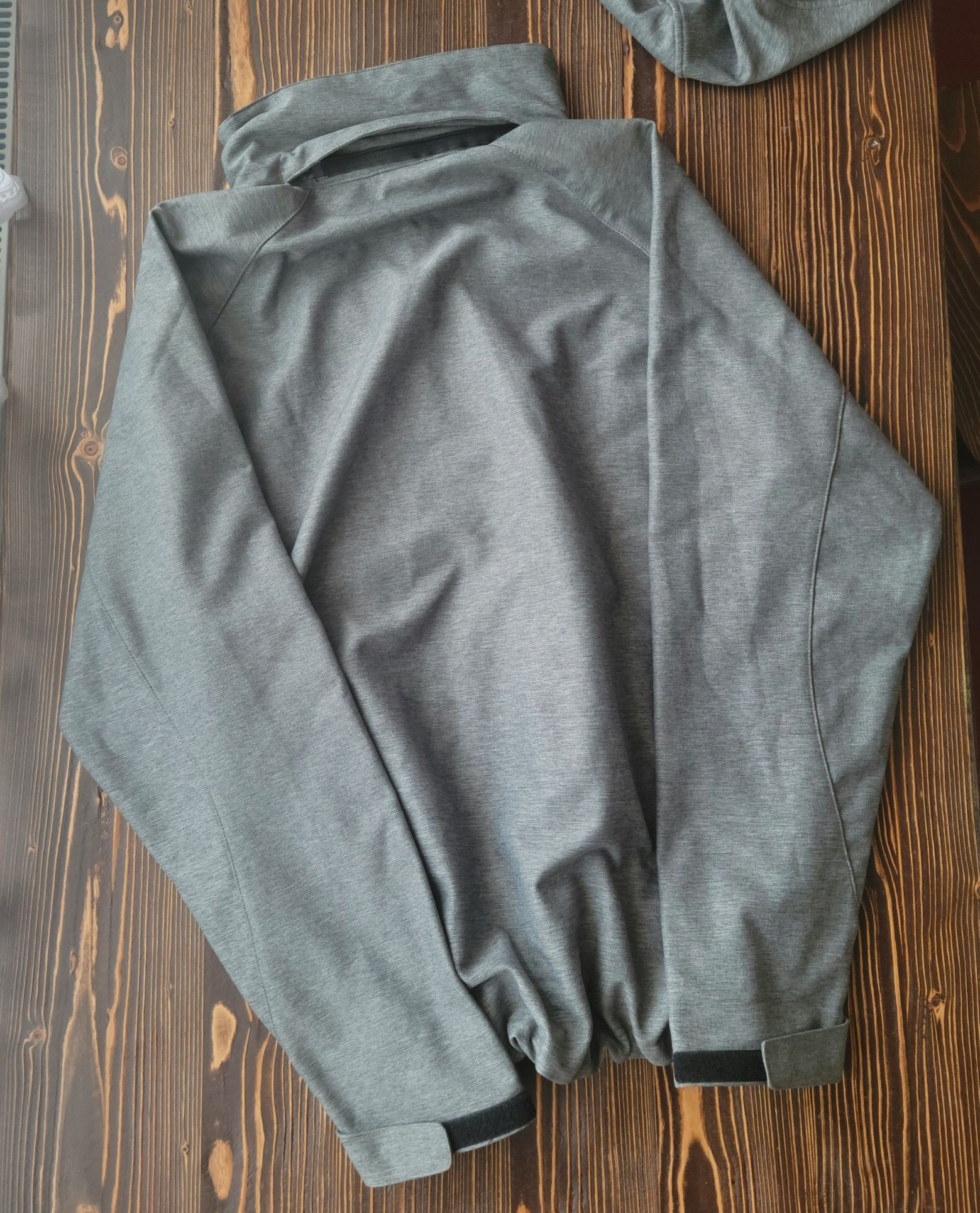 Куртка Сolumbia Softshell (оригінал). Колумбія

як нова водо/вітрозахи