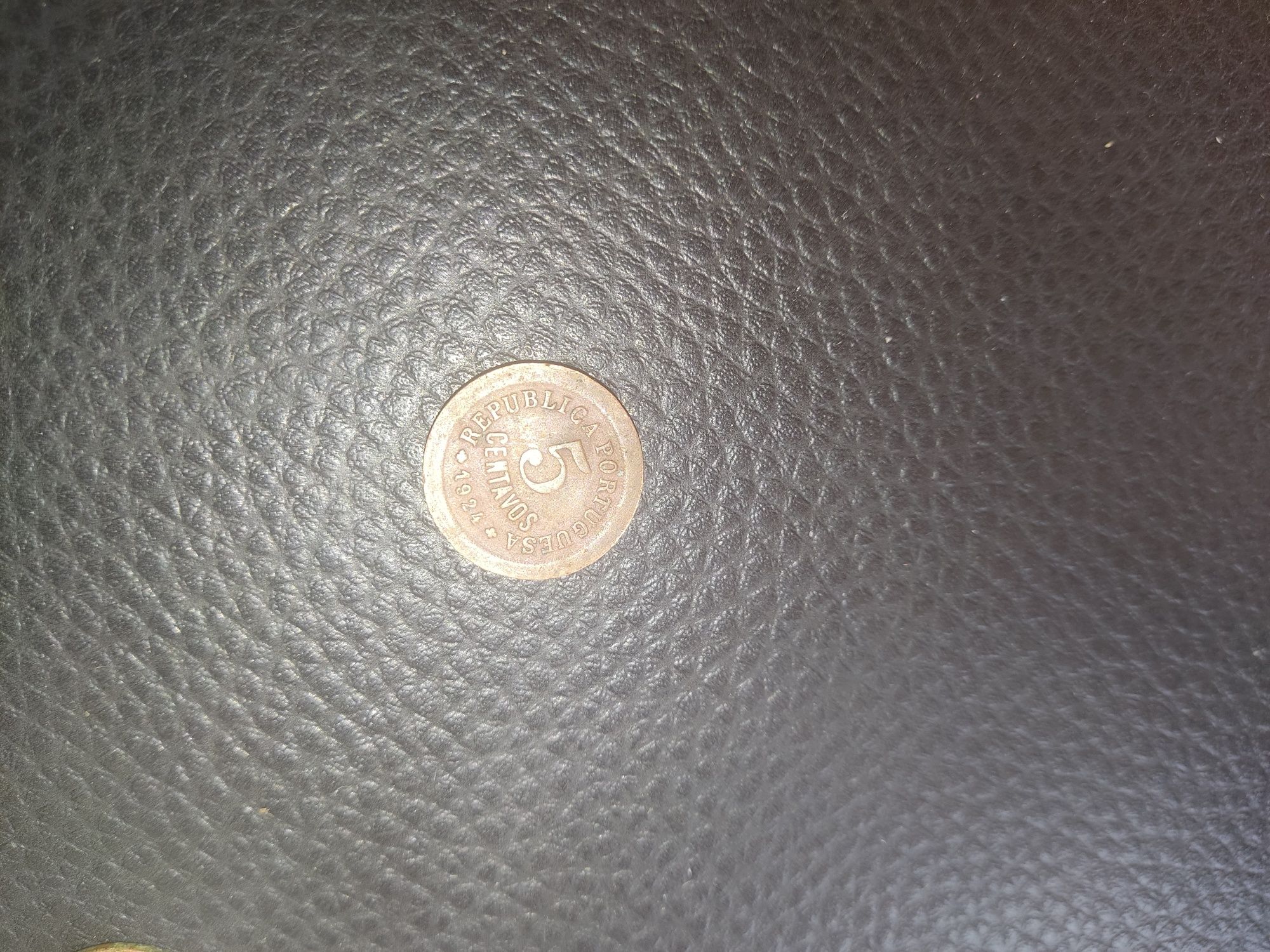 Moedas antigas encontradas