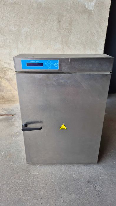 Sterylizator suszarka Labo Play FP-50W – używany, sprawny