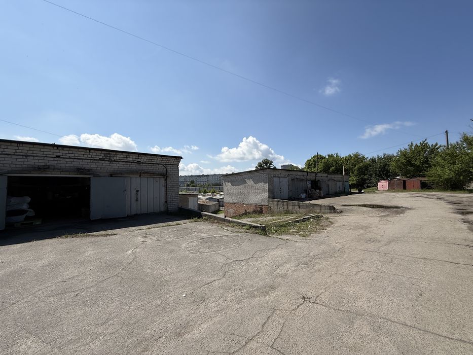 Продаж гаражу Автолюбитель-4, Вадима Пугачова, район Оптової бази