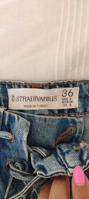 Calções ganga Stradivarius