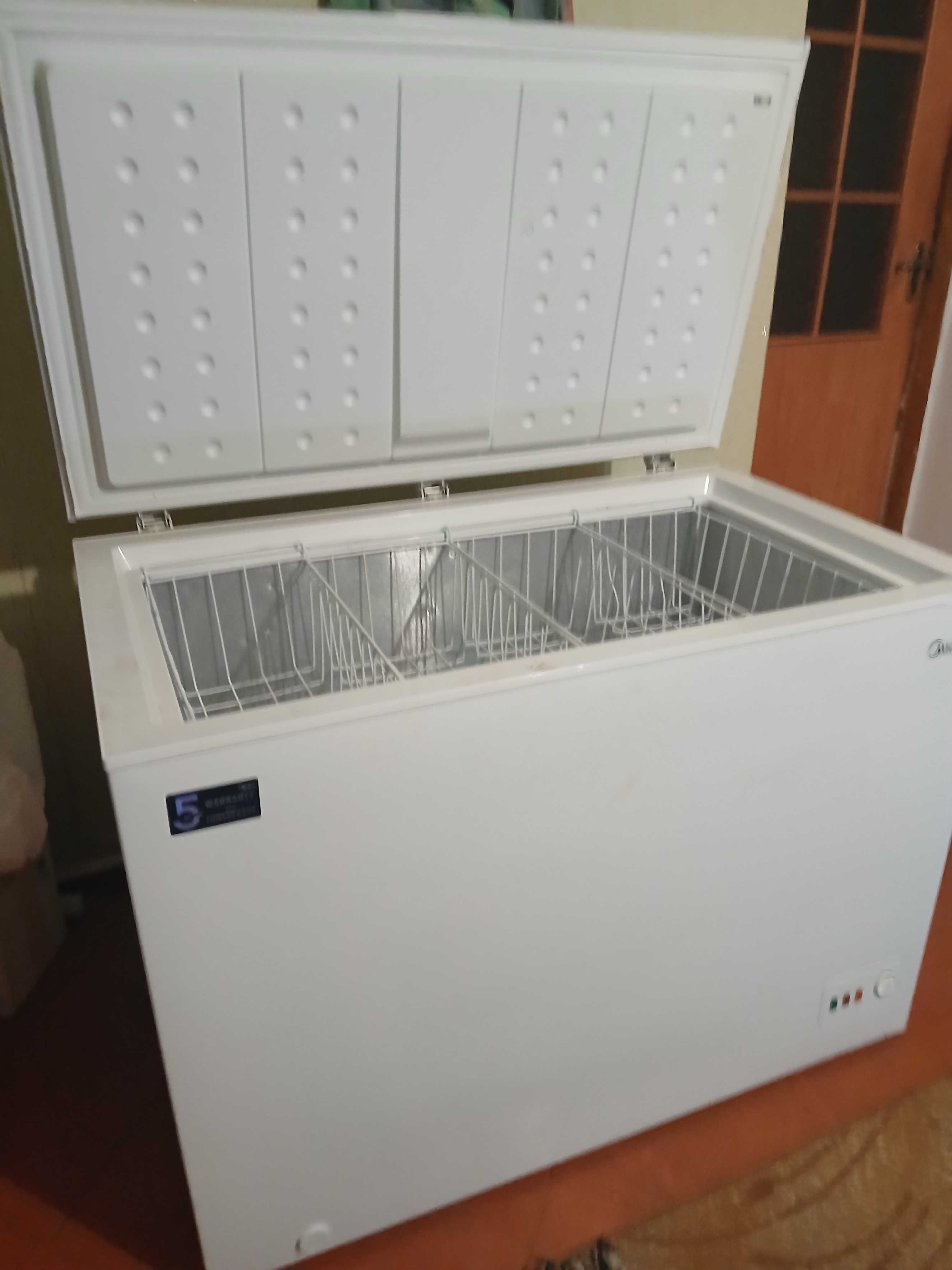 Морозильна камера MIDEA 290 літрів