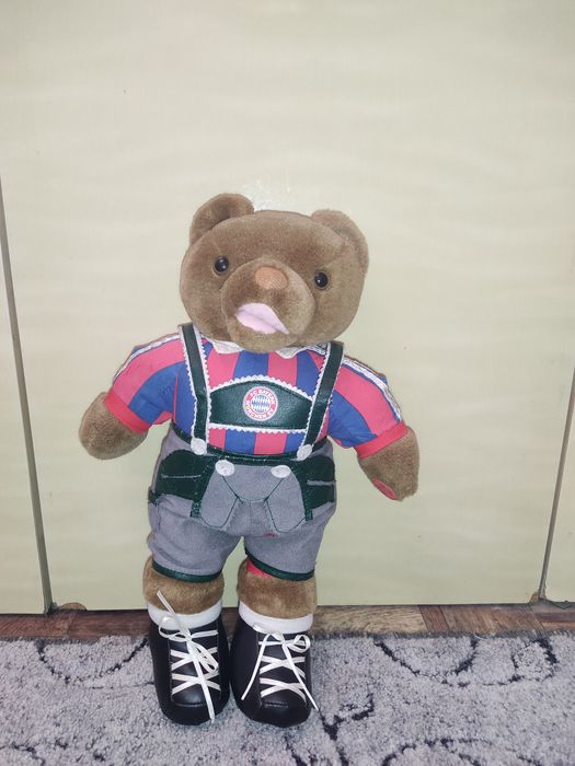 Продам мишку футбольный талисман немецкий