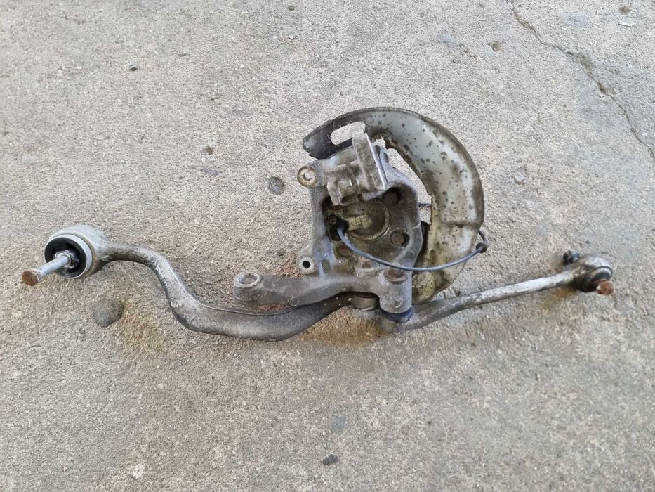 BMW e39 v8 zwrotnica piasta wahacze czujnik abs lewy przód