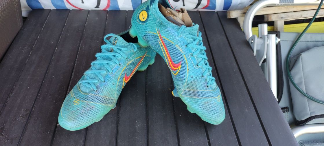 Uzywane korki profesjonalne Nike Mercurial superfly 8 Elite fg r. 40.5