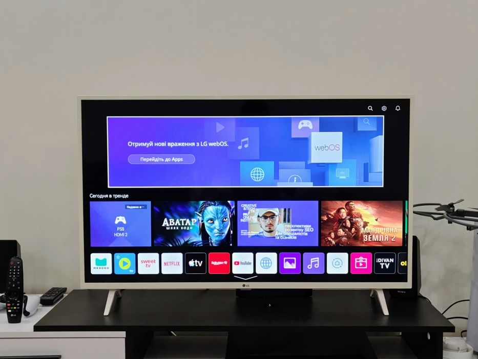 Телевізор 4K  LG 43UM7390PLC