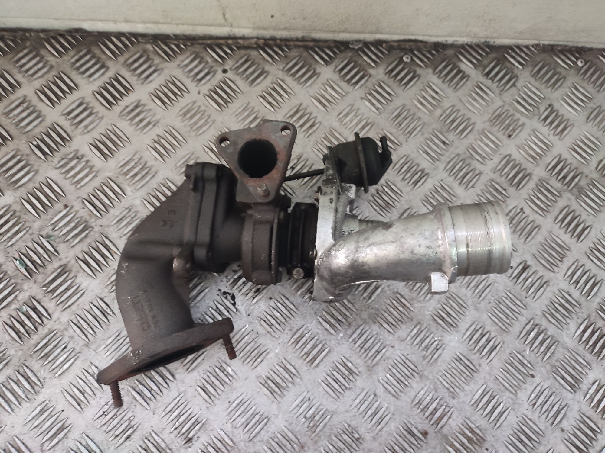 Volvo V40 1.9 DTI turbina turbosprężarka