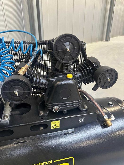 Kompresor Tłokowy 200L 506l/min 10bar 400V Powystawowy