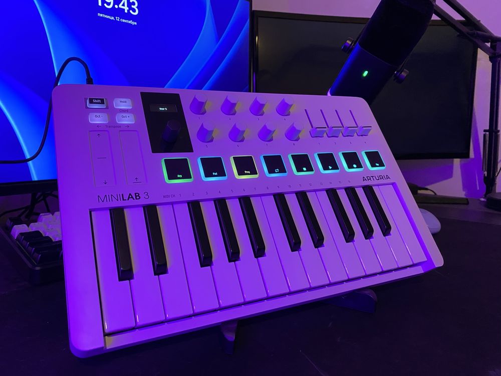 MIDI-клавіатура Arturia MiniLab 3