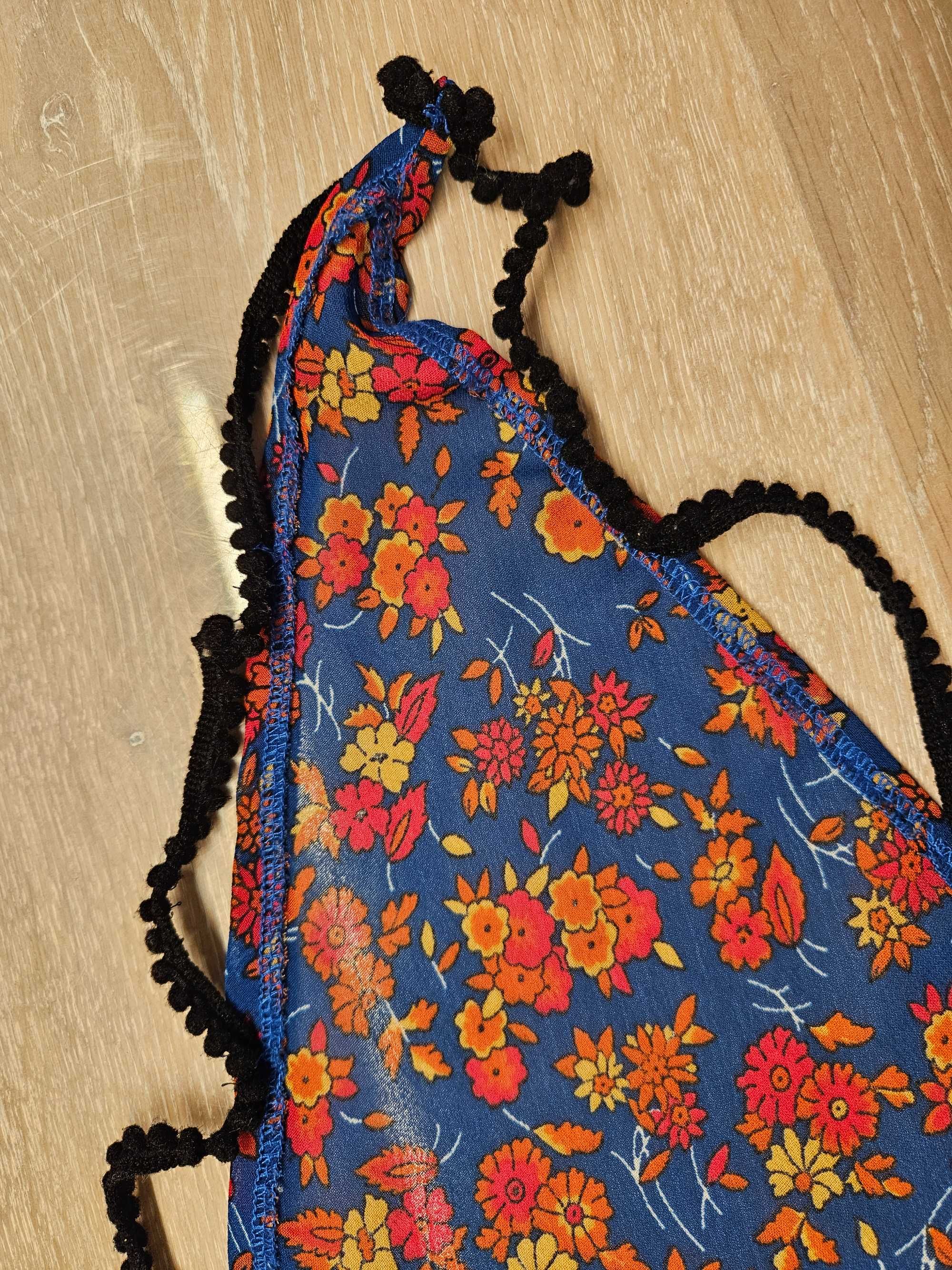 Trójkątna apaszka z koronką VERO MODA