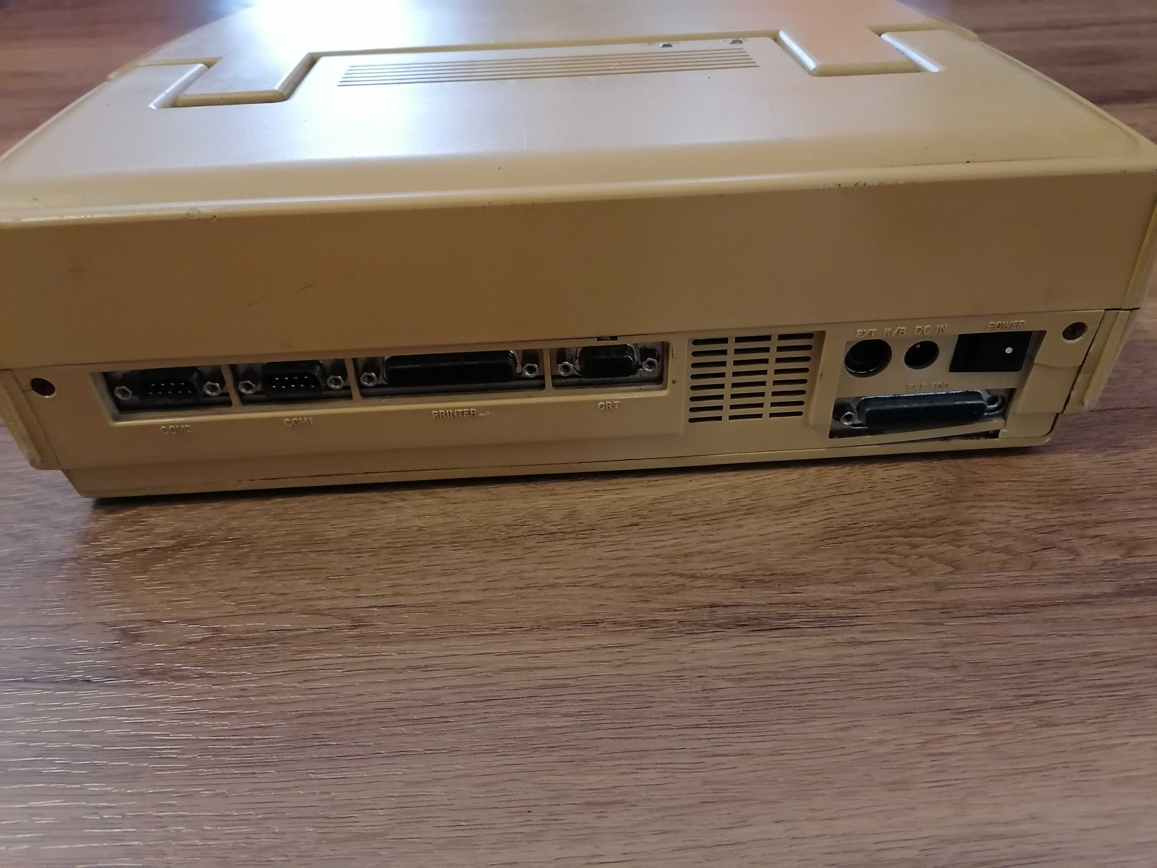 Laptop retro Chicony LT3600
