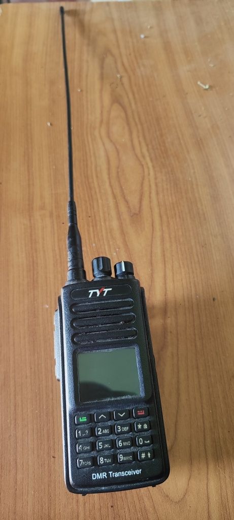 Радіостанція TYT MD-UV390