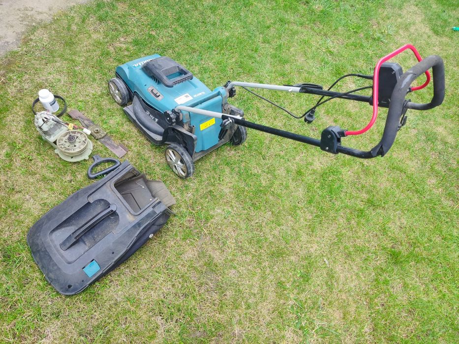 Kosiarka Makita ELM3720